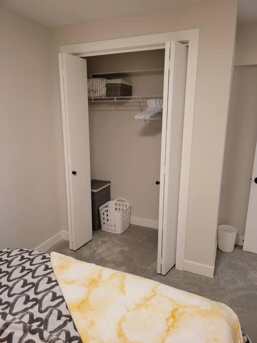 Luxury One Bedroom Winnipeg Exterior foto